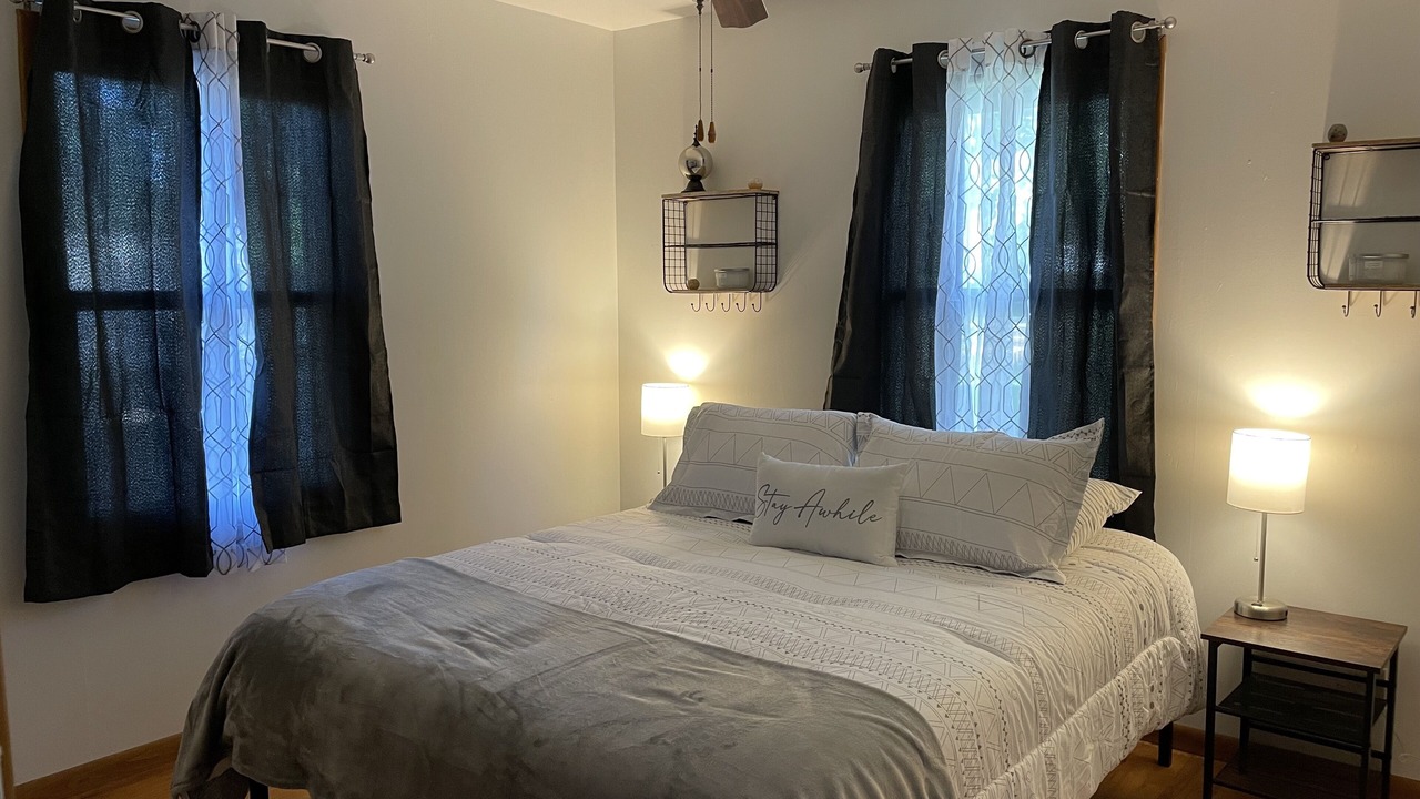 Photo of Bedroom in Salina