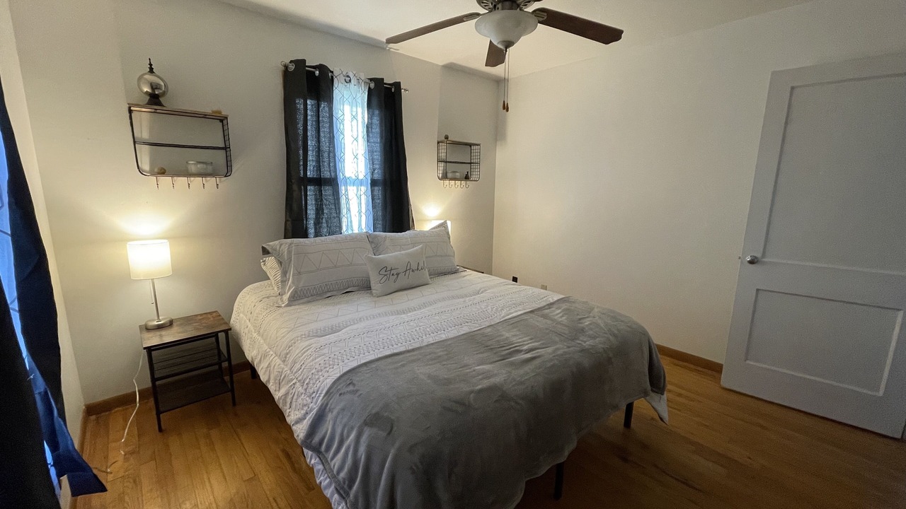 Photo of Bedroom in Salina