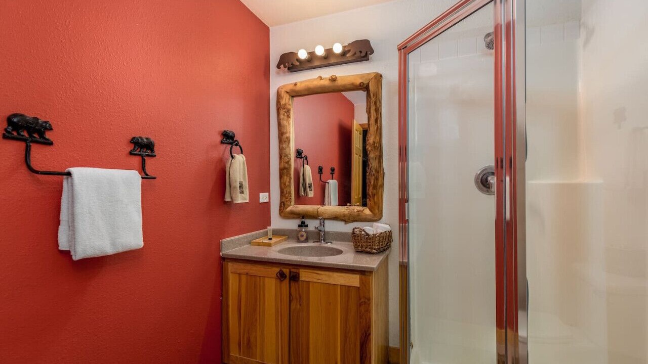 Photo of Bathroom in Oglesby