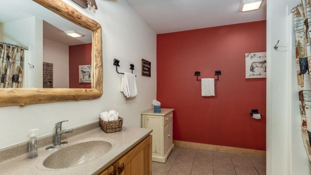 Photo of Bathroom in Oglesby