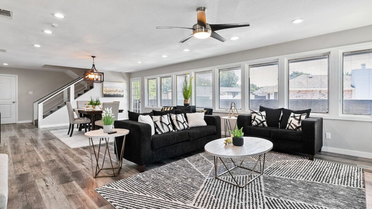 Photo of Livingroom in Grand Prairie