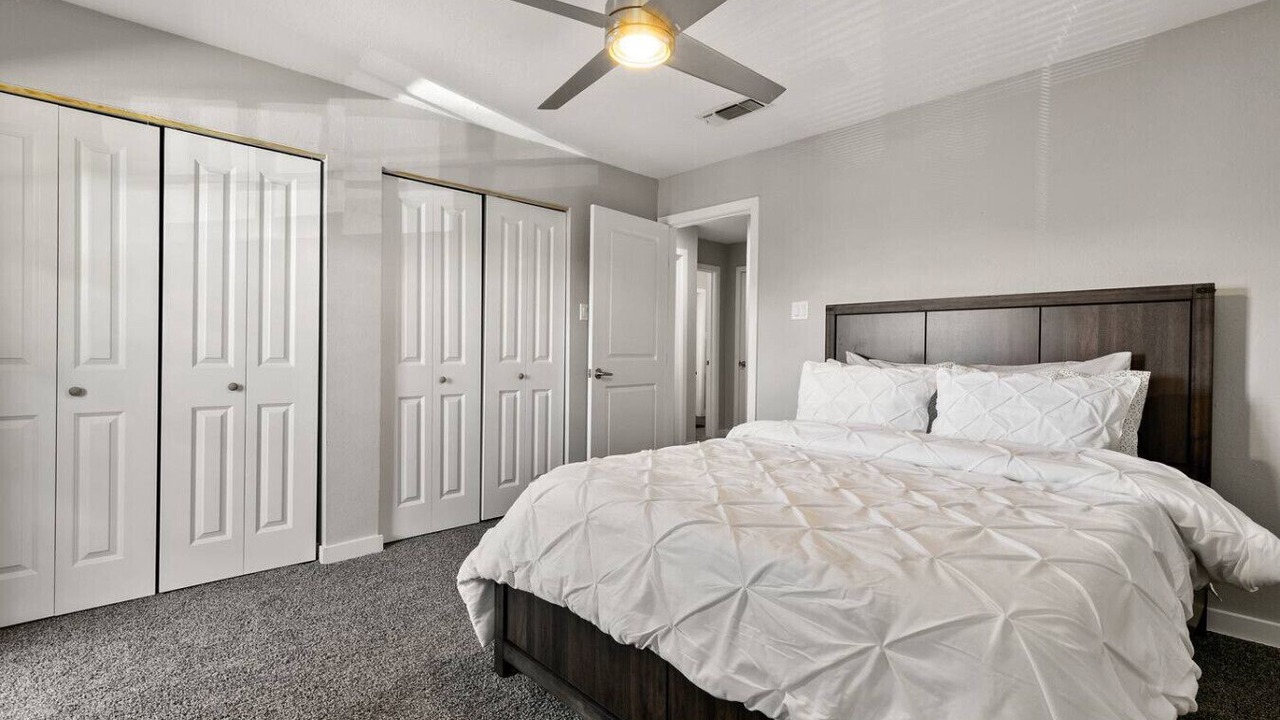 Photo of Bedroom in Grand Prairie