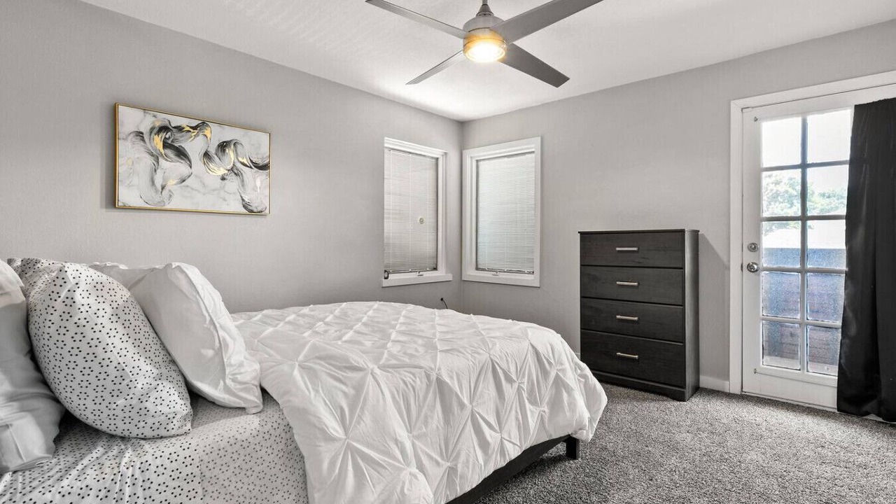 Photo of Bedroom in Grand Prairie