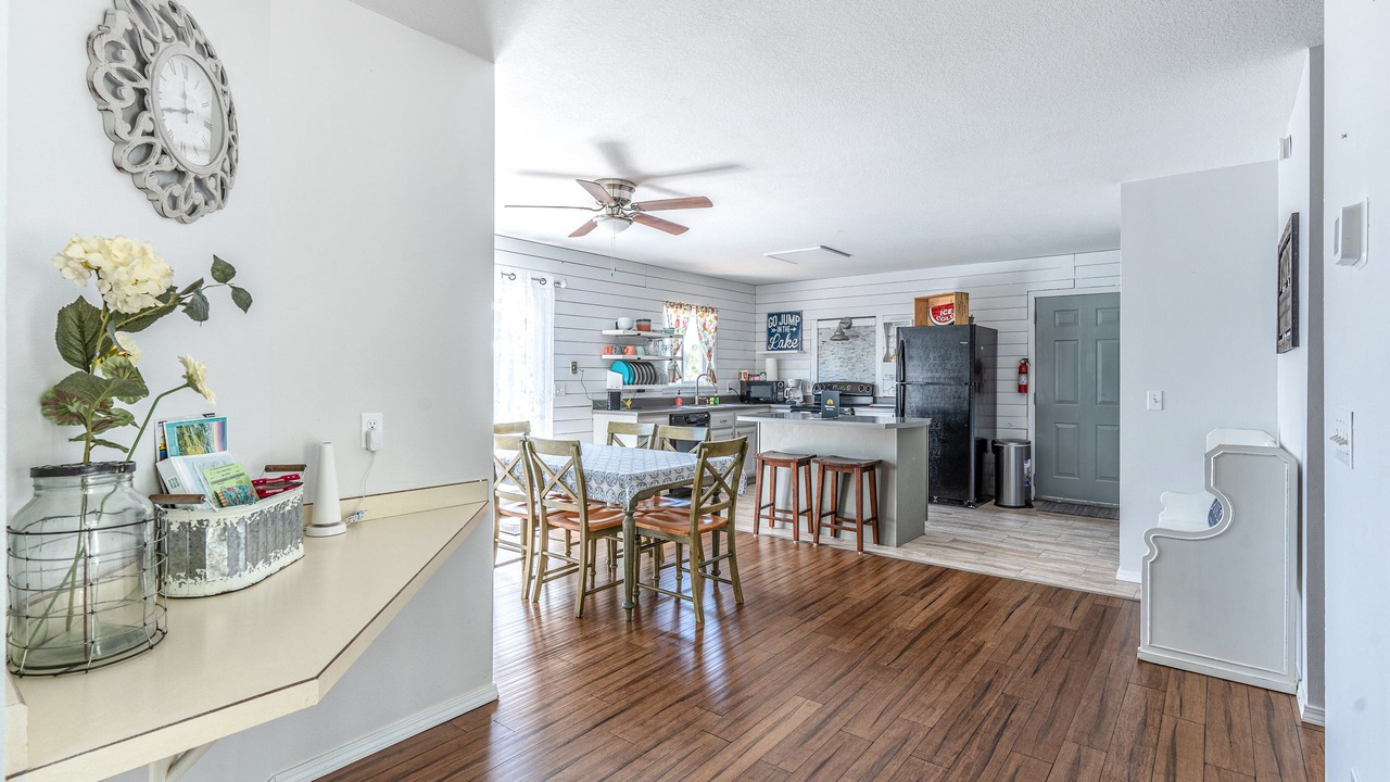 Photo of Others in Woods Bay