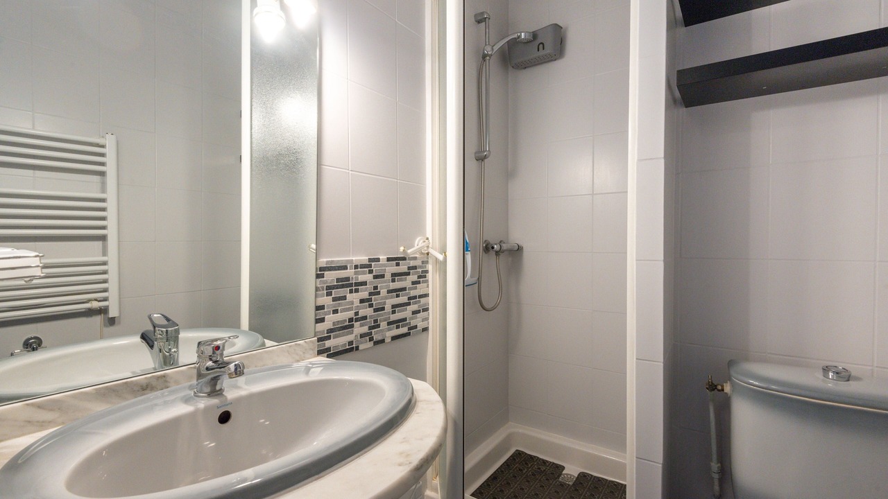 Photo of Bathroom in Courseulles-sur-Mer