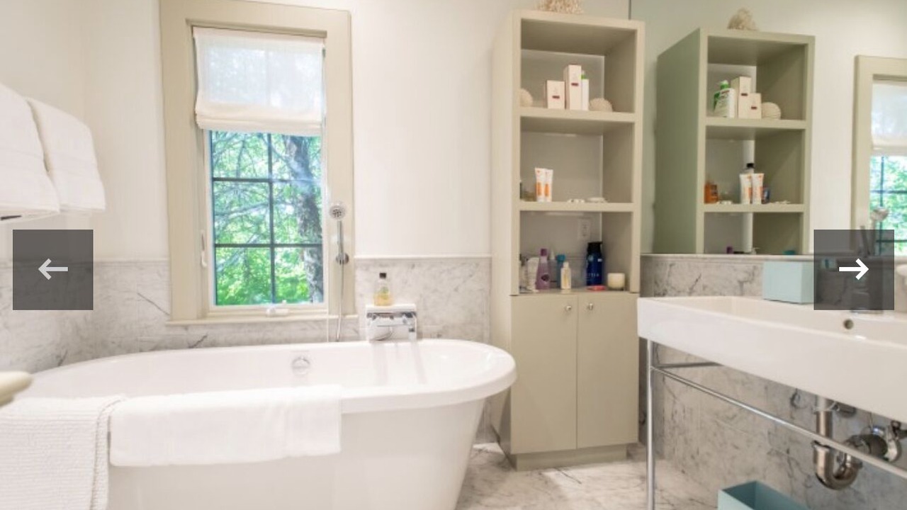 Photo of Bathroom in Surfside