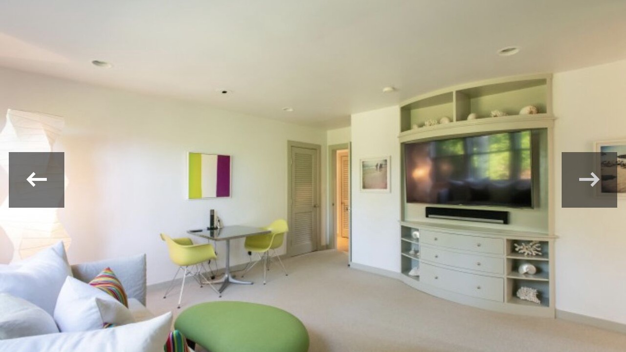 Photo of Livingroom in Surfside