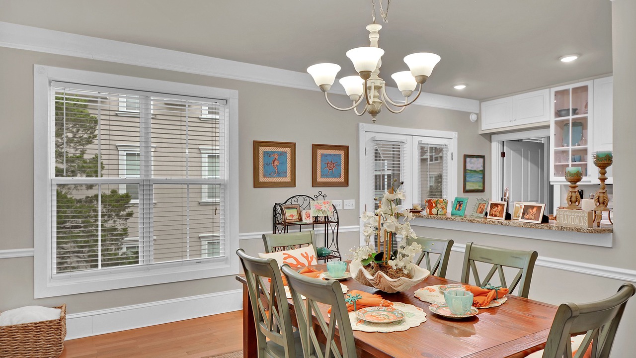 Photo of Others in Saint Simons Heights