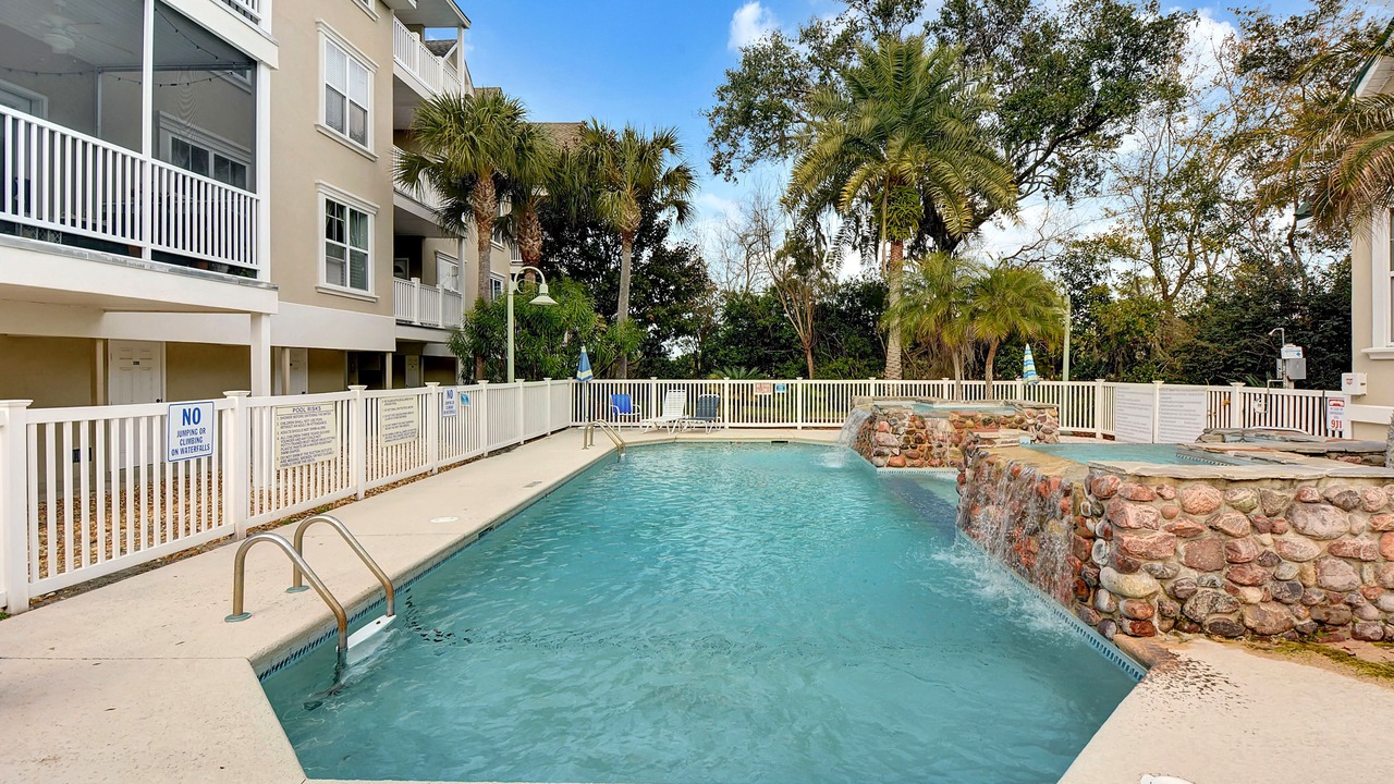 Photo of Others in Saint Simons Heights