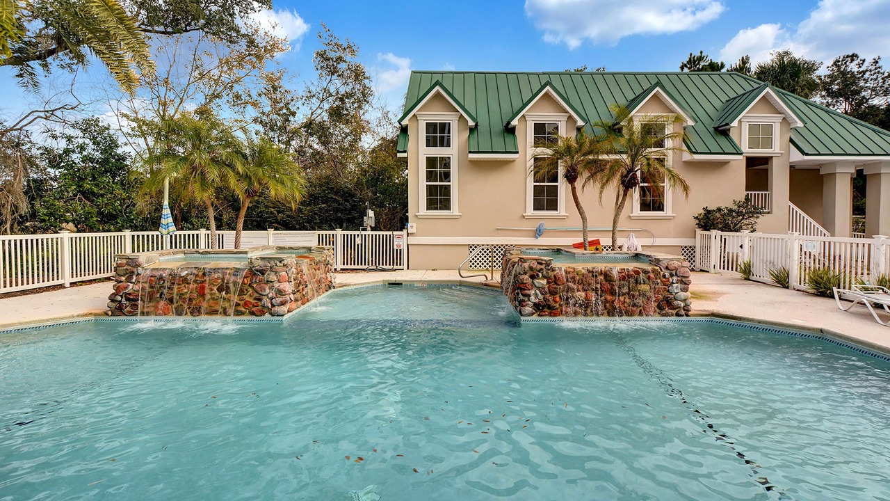 Photo of Others in Saint Simons Heights