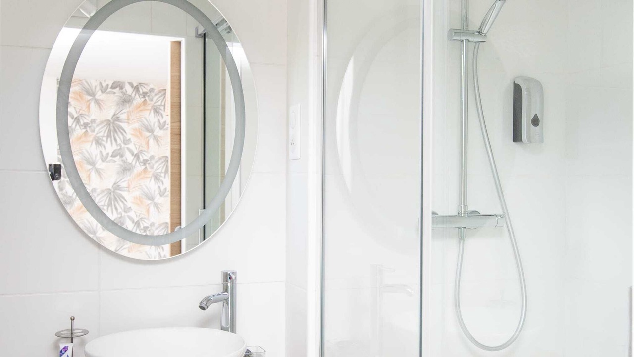 Photo of Bathroom in Pujaudran