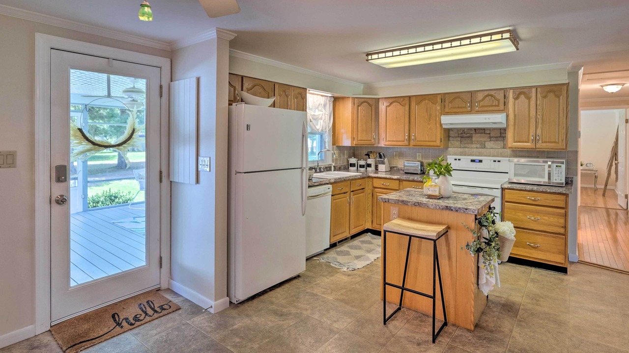 Photo of Others in Reedville