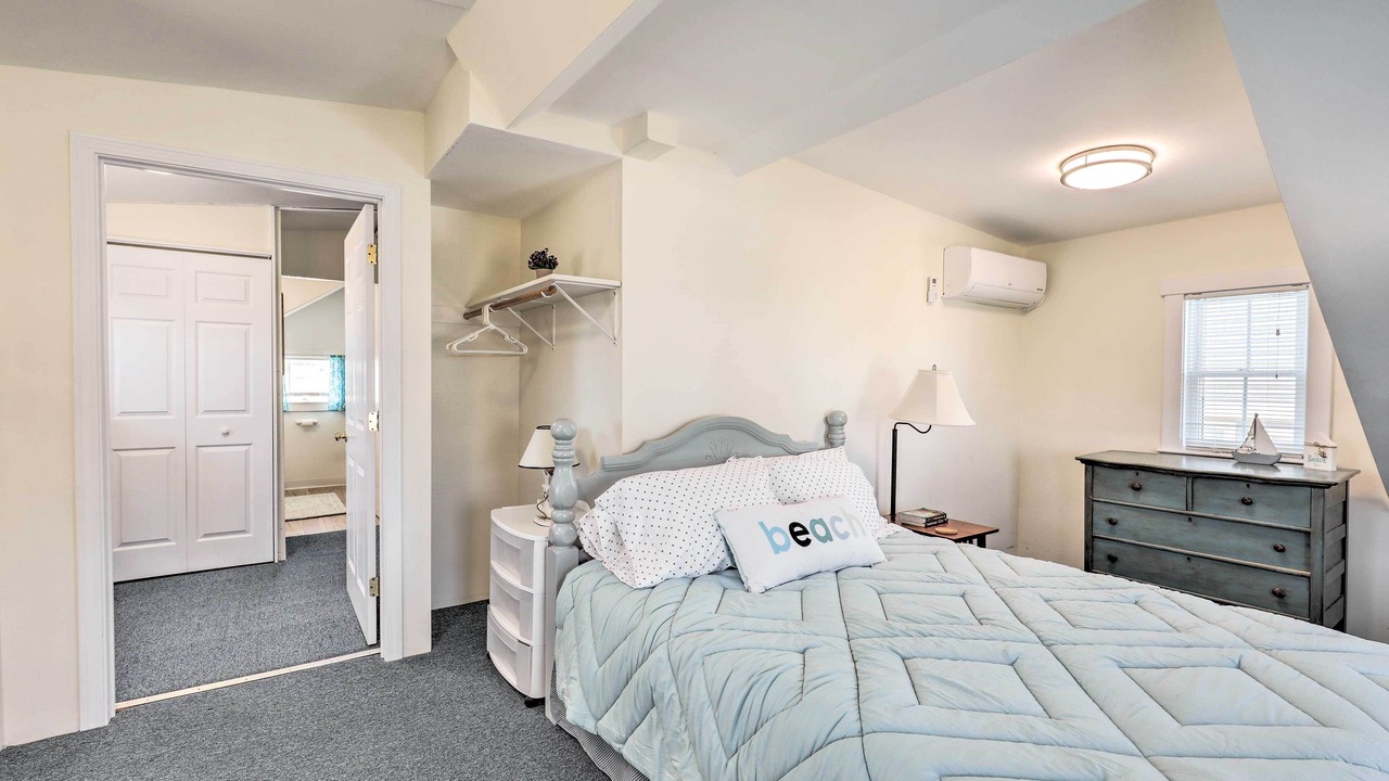 Photo of Bedroom in Newbury