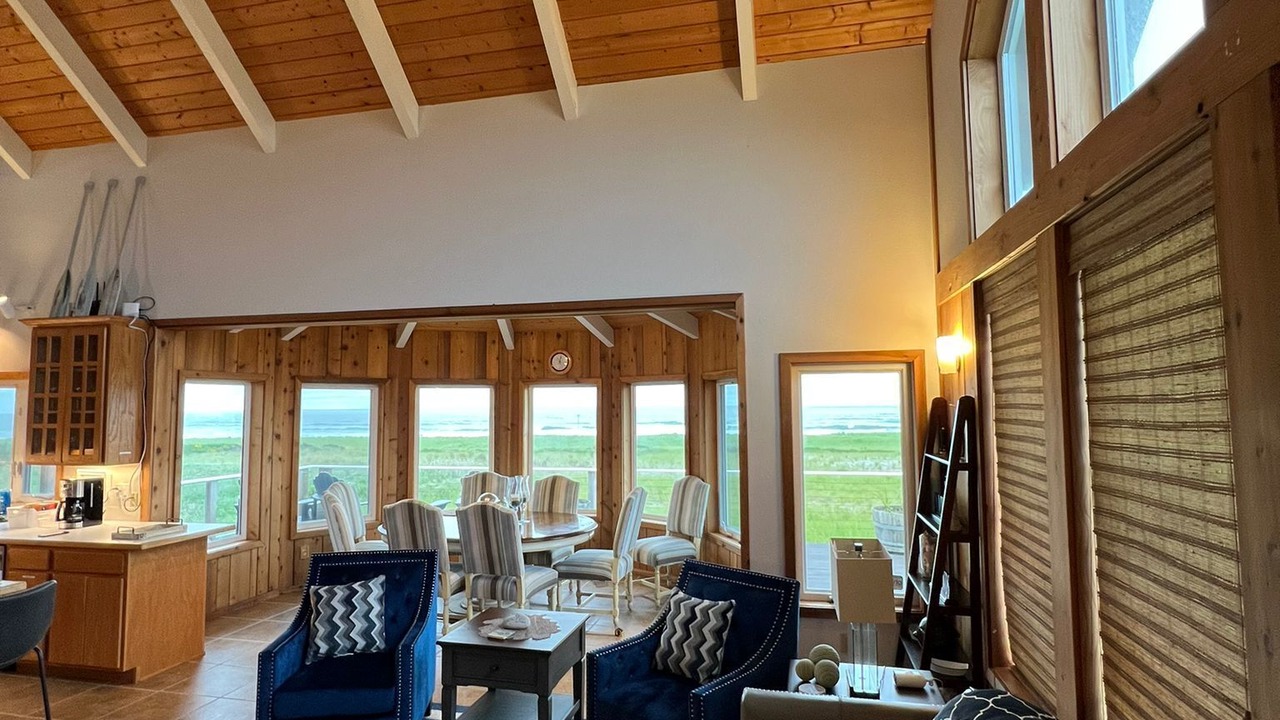 Photo of Livingroom in Cohassett Beach