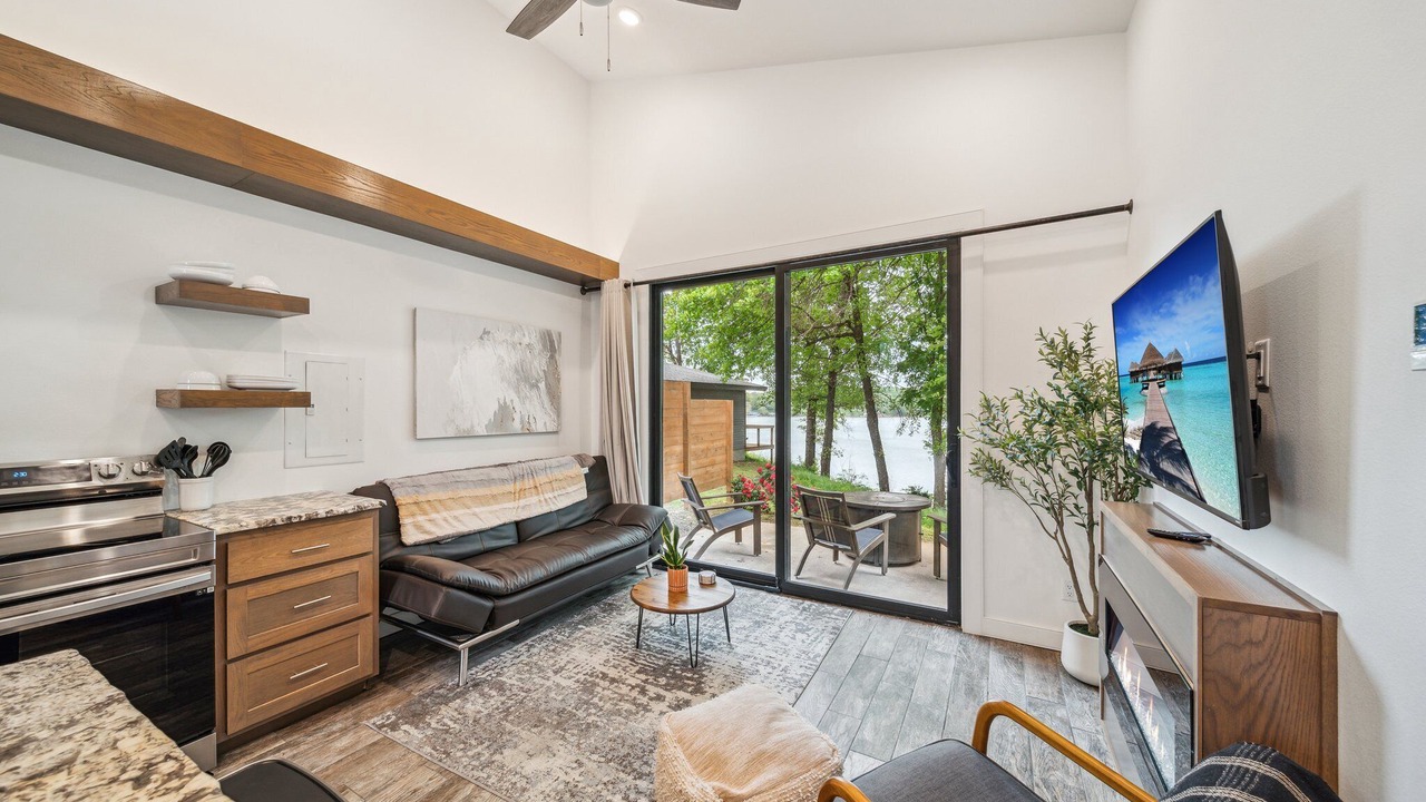 Photo of Livingroom in Grove