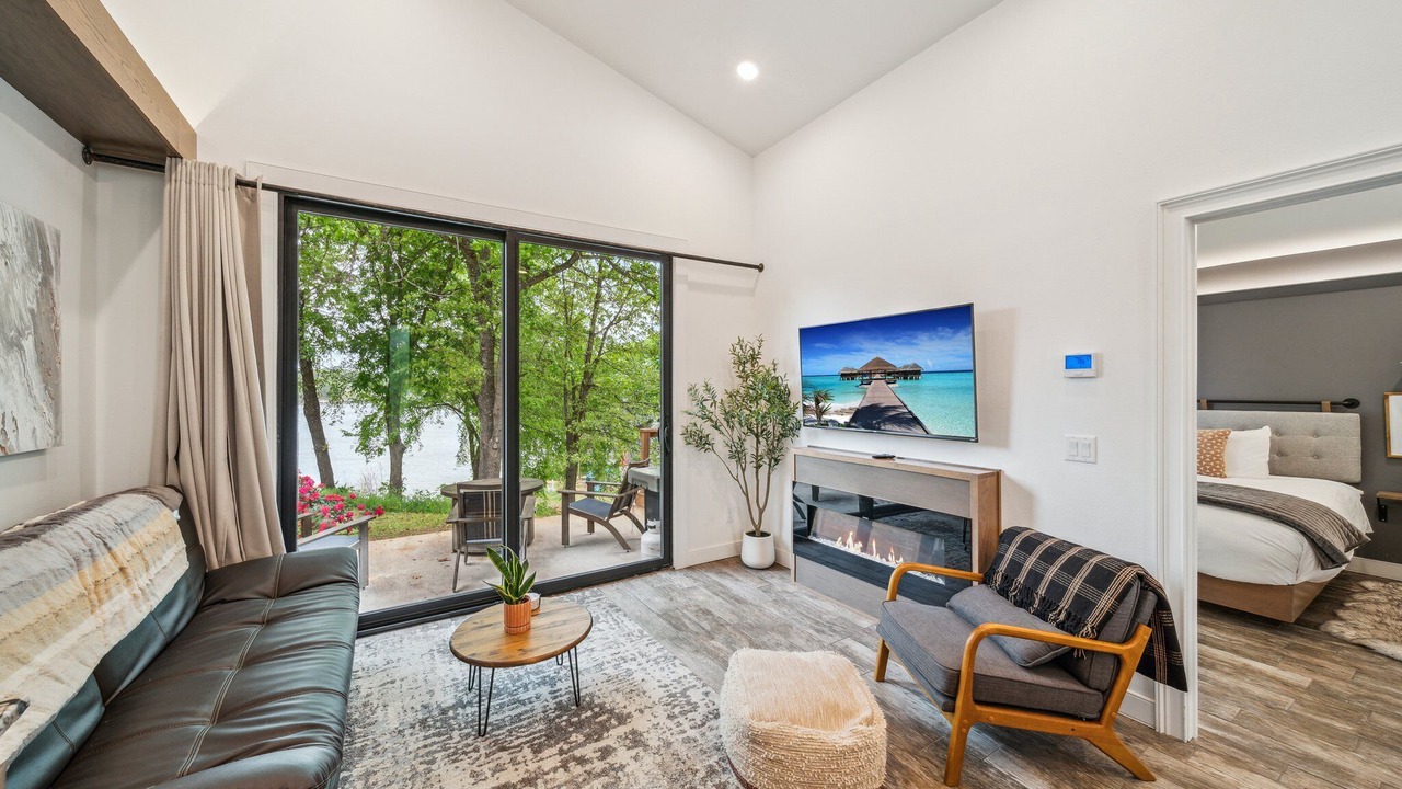 Photo of Livingroom in Grove