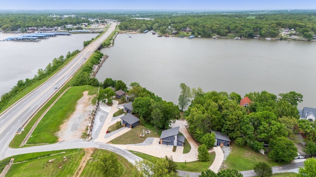 Photo of Outdoor in Grove