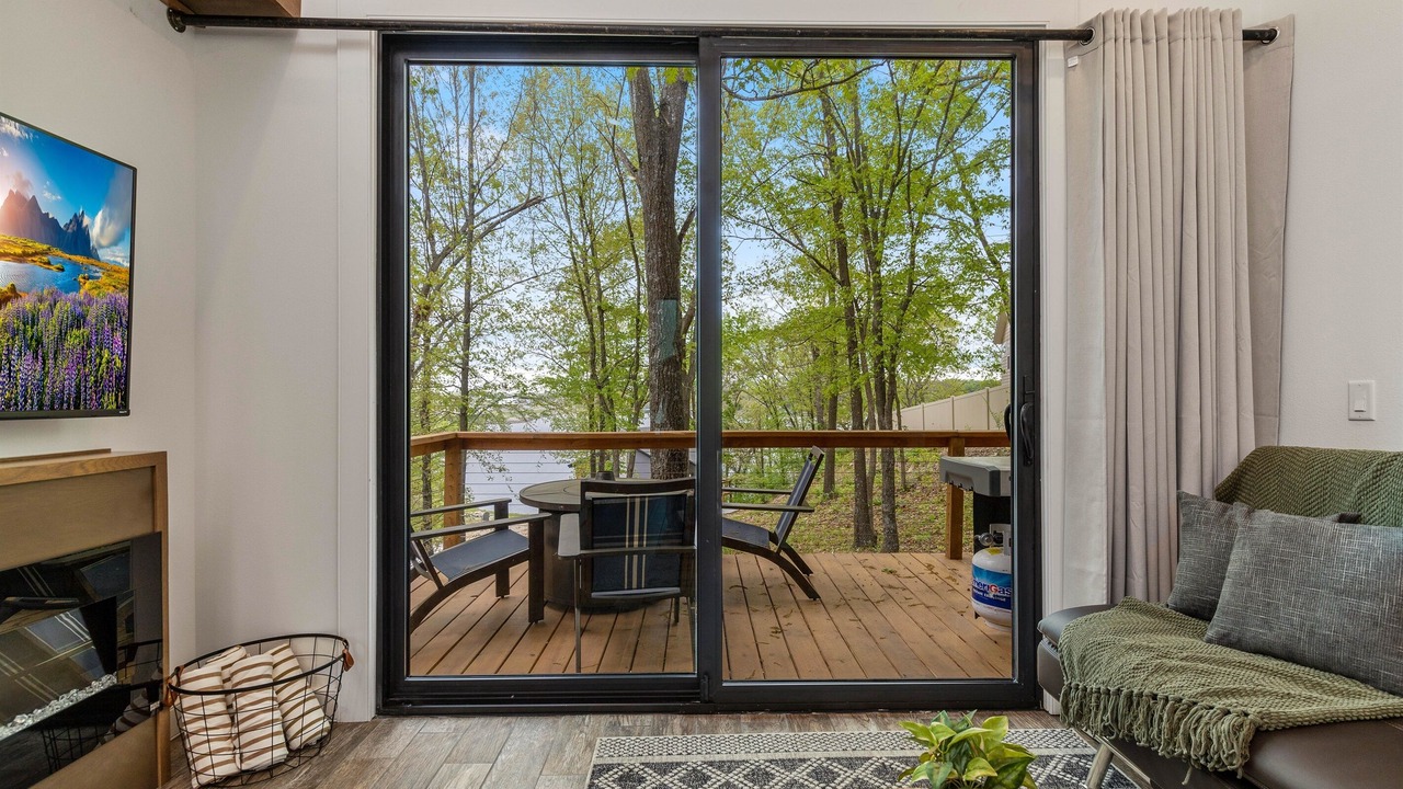 Photo of Livingroom in Grove