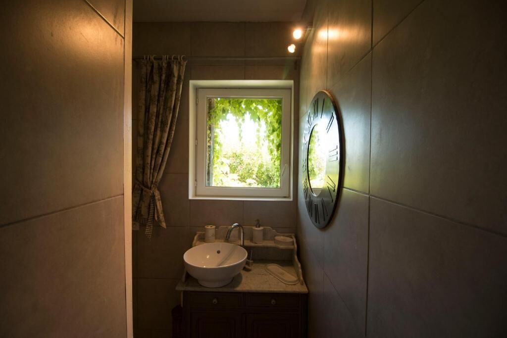 Photo of Bathroom in Vimoutiers