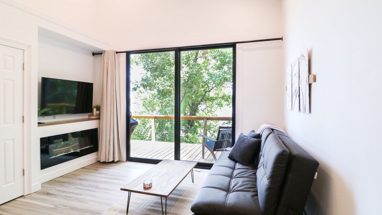 Photo of Livingroom in Grove