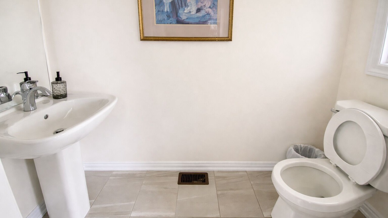 Photo of Bathroom in Alcona
