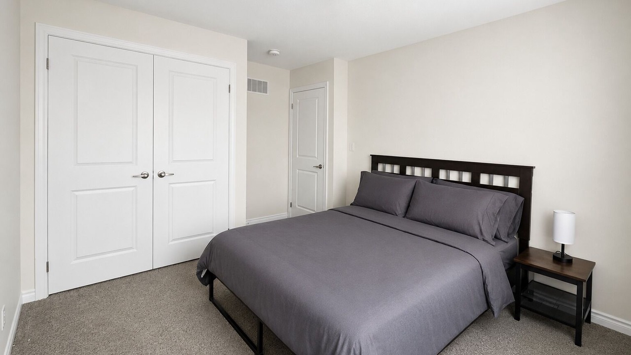 Photo of Bedroom in Alcona