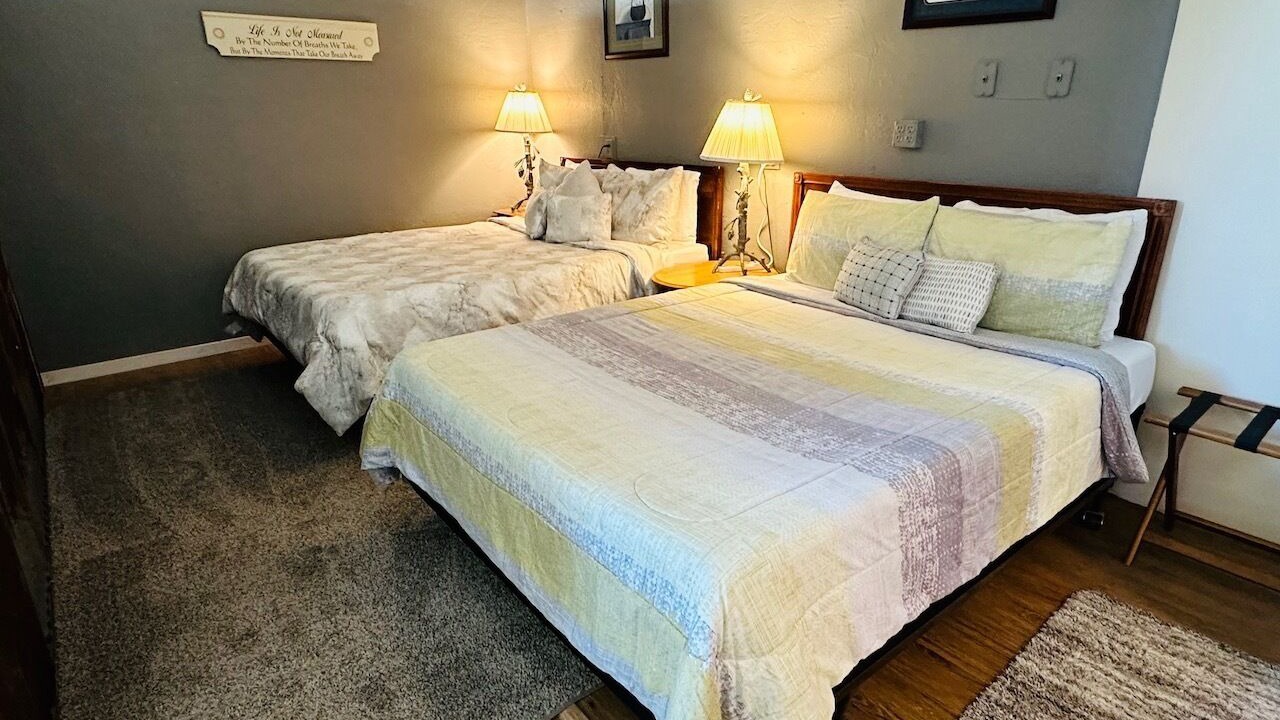 Photo of Bedroom in Salmon