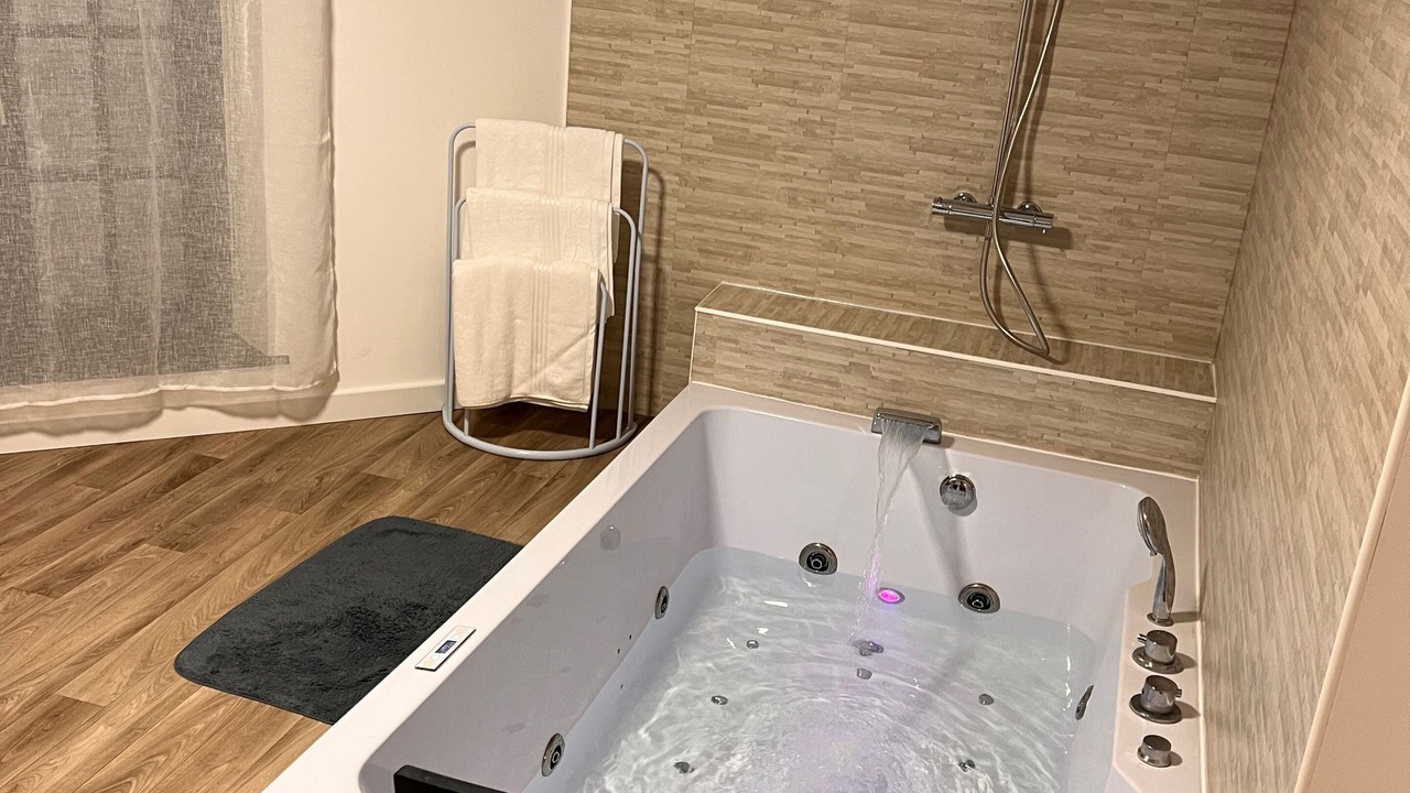 Photo of Bathroom in Saint-Acheul