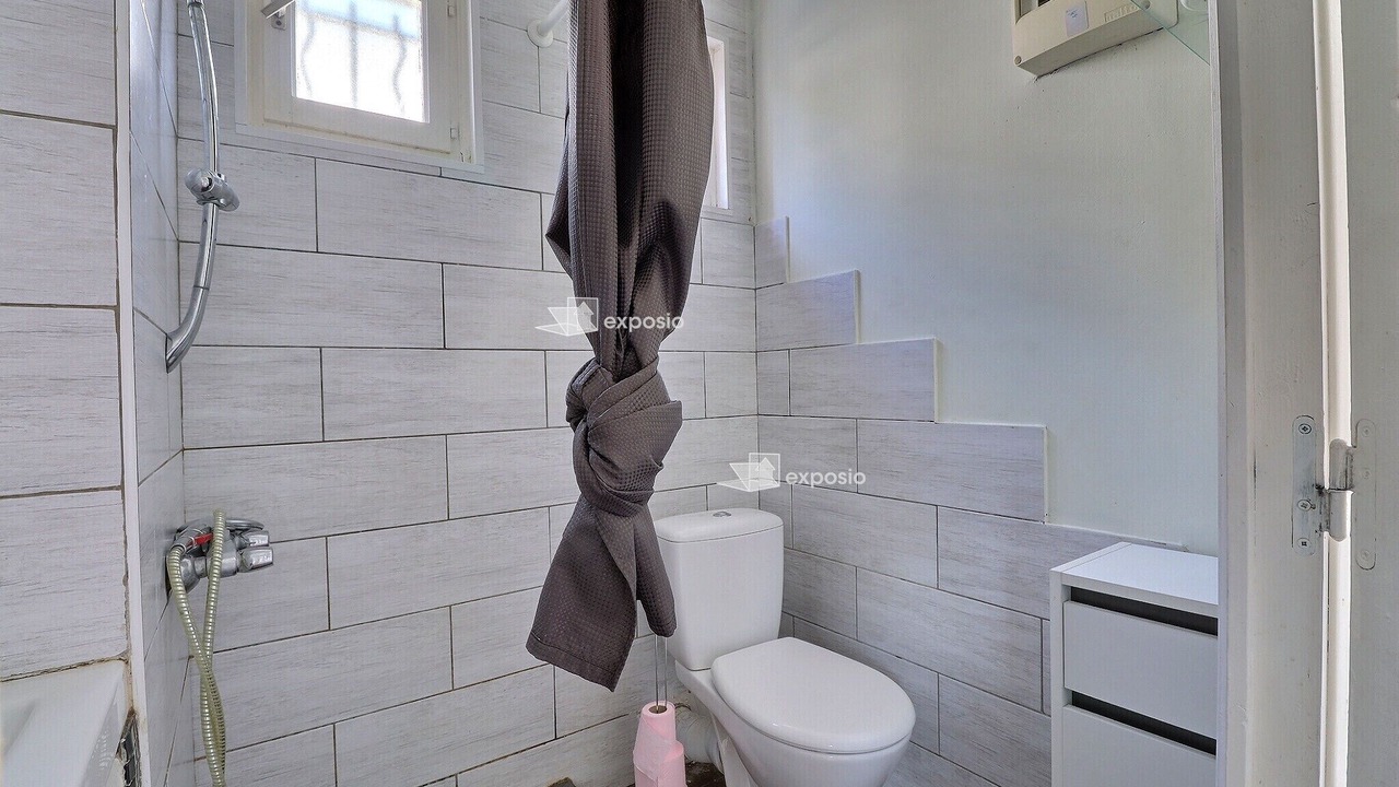 Photo of Bathroom in 13th Arrondissement