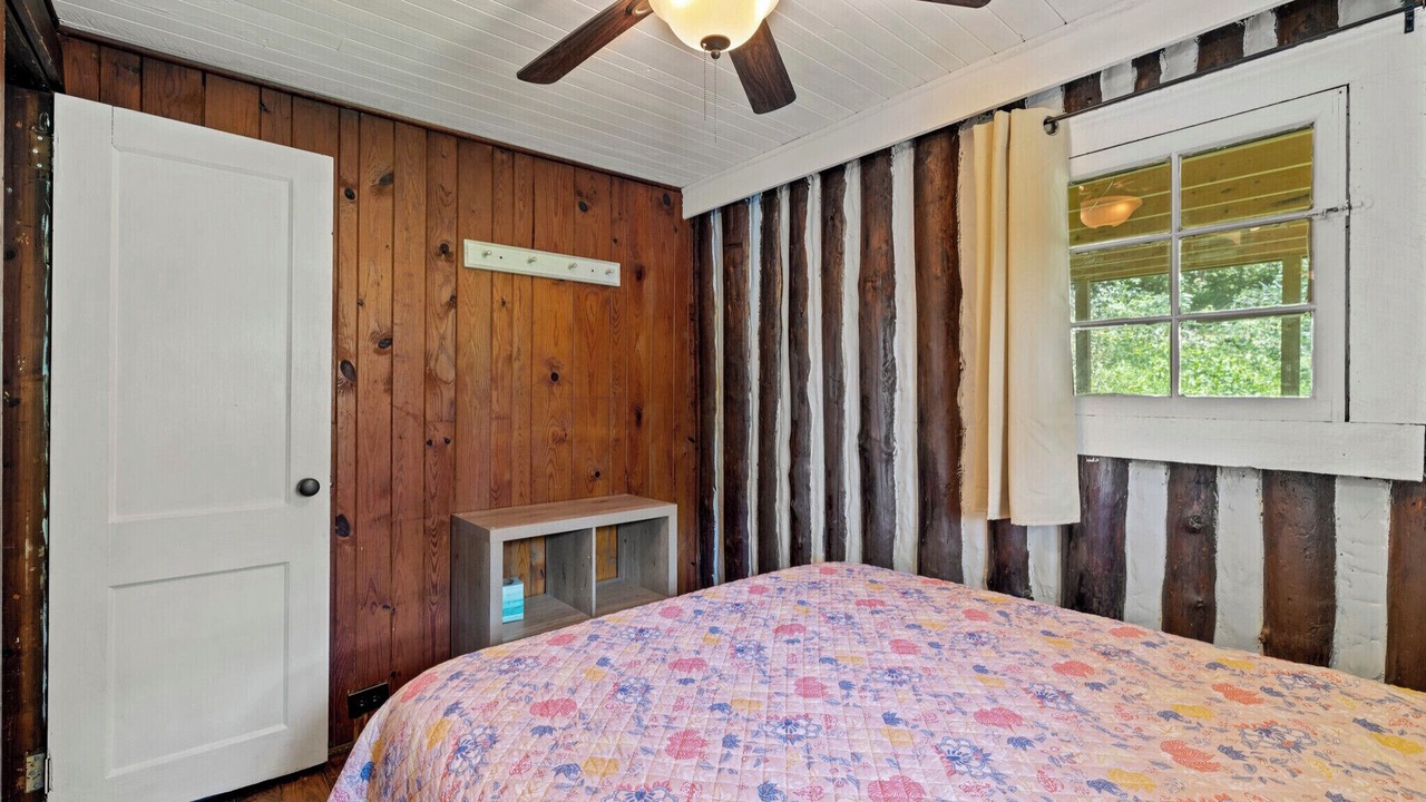 Photo of Bedroom in Chimney Rock
