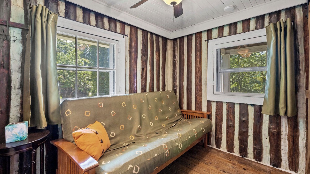 Photo of Livingroom in Chimney Rock