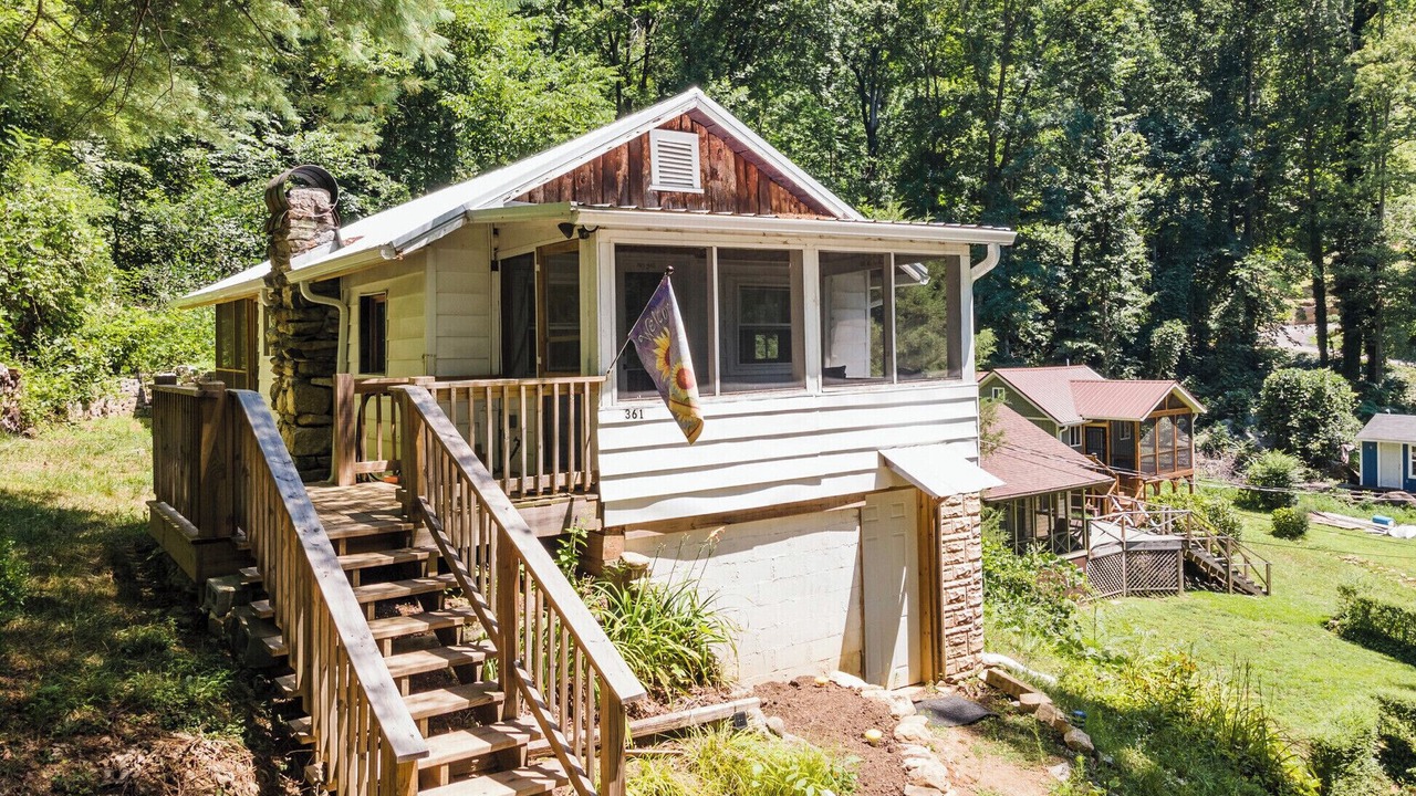 Photo of Outdoor in Chimney Rock