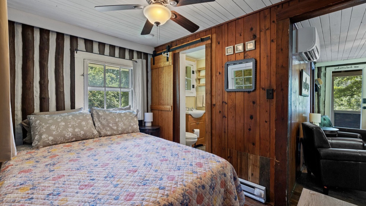 Photo of Bedroom in Chimney Rock