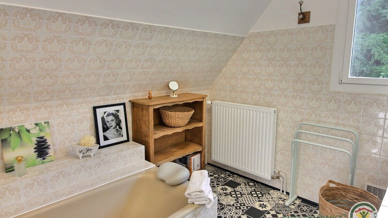 Photo of Bathroom in Ploumagoar