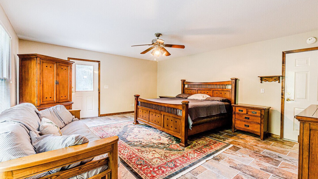 Photo of Bedroom in Topton