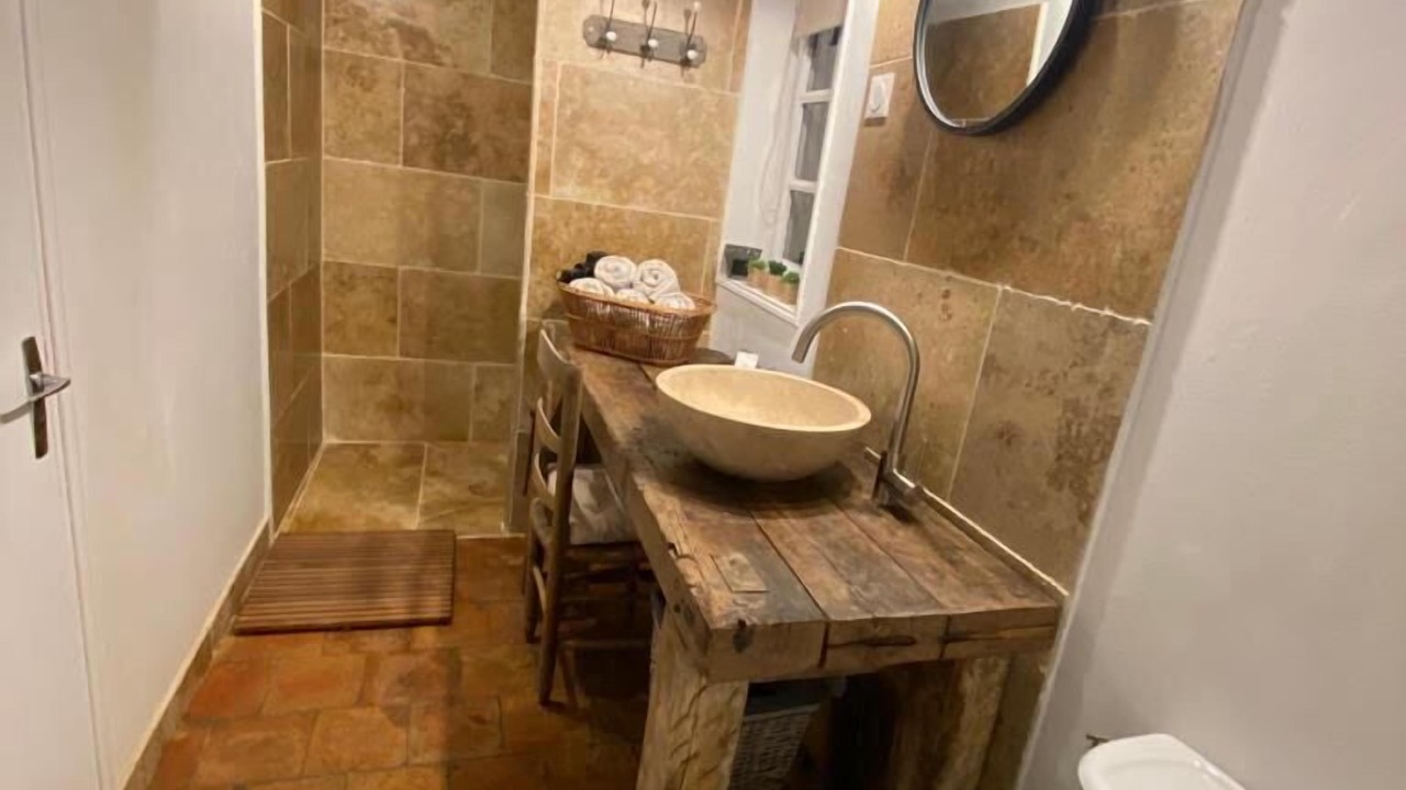 Photo of Bathroom in Vimoutiers