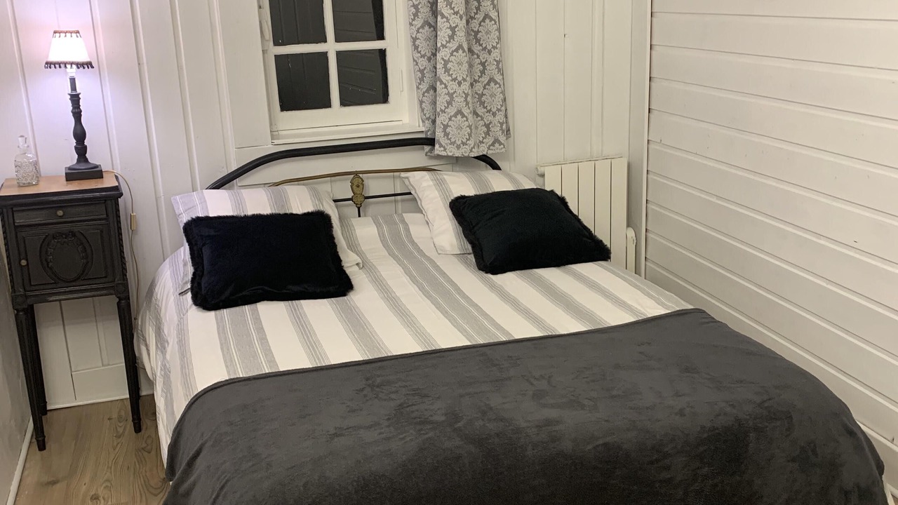 Photo of Bedroom in Vimoutiers