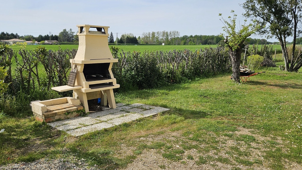 Photo of Outdoor in Coutras