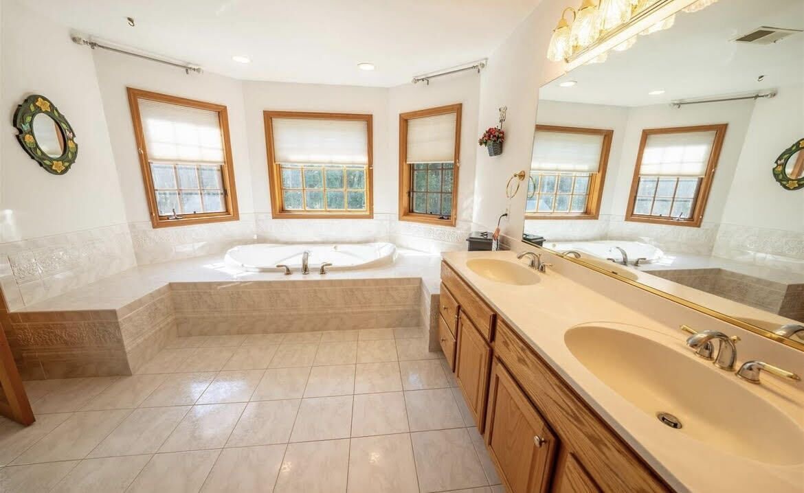 Photo of Bathroom in Saratoga Springs