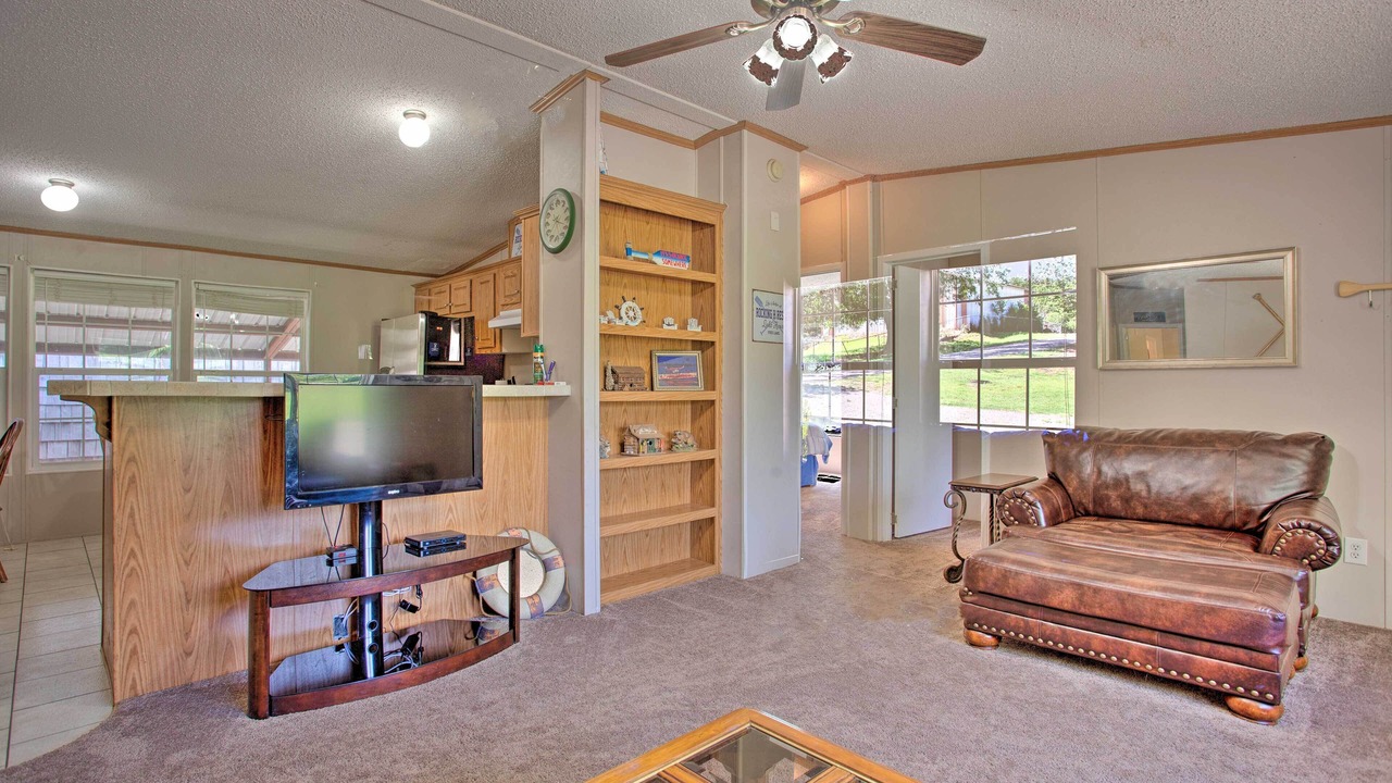 Photo of Livingroom in Custer County