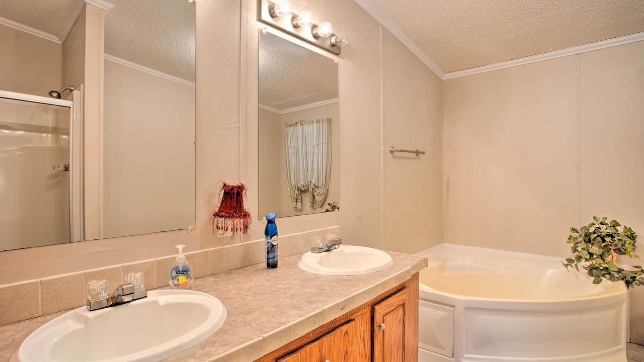 Photo of Bathroom in Custer County