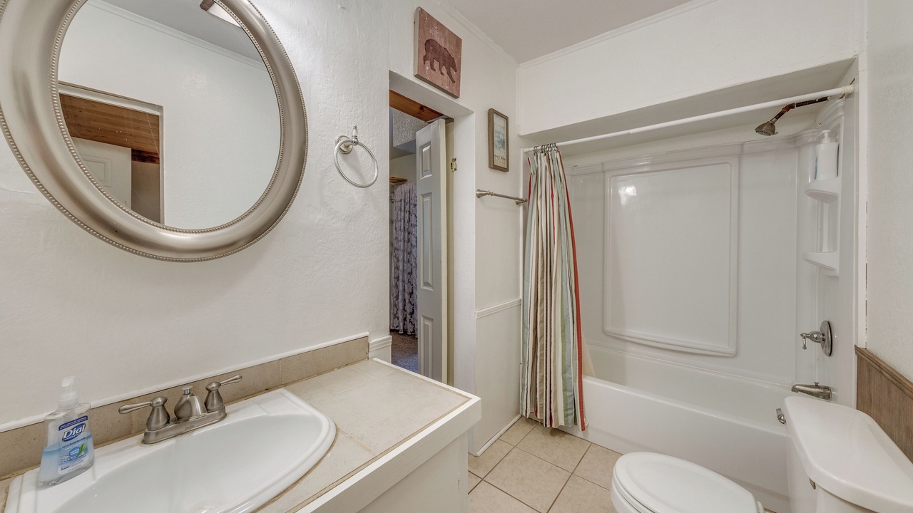 Photo of Bathroom in Cloudcroft
