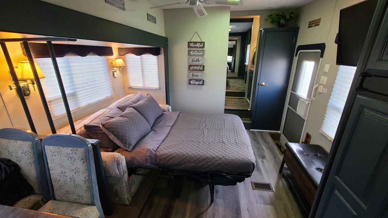 Photo of Bedroom in Custer