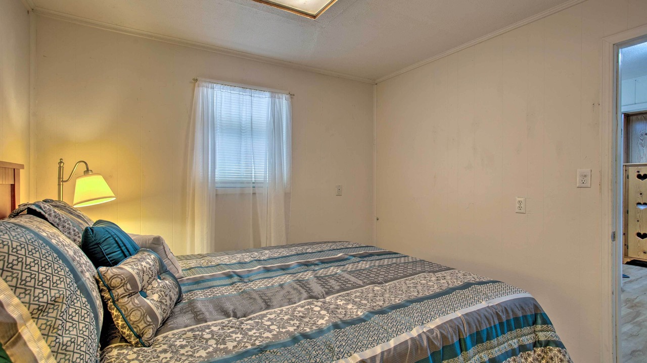 Photo of Bedroom in Custer County