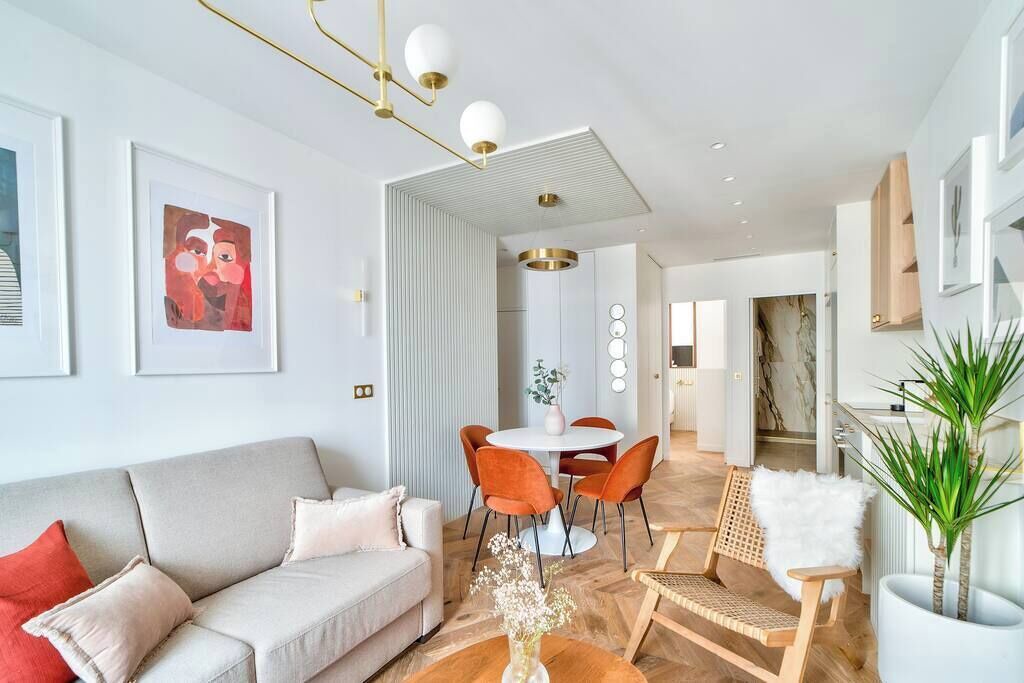 Photo of Others in Quartier du Faubourg-Montmartre