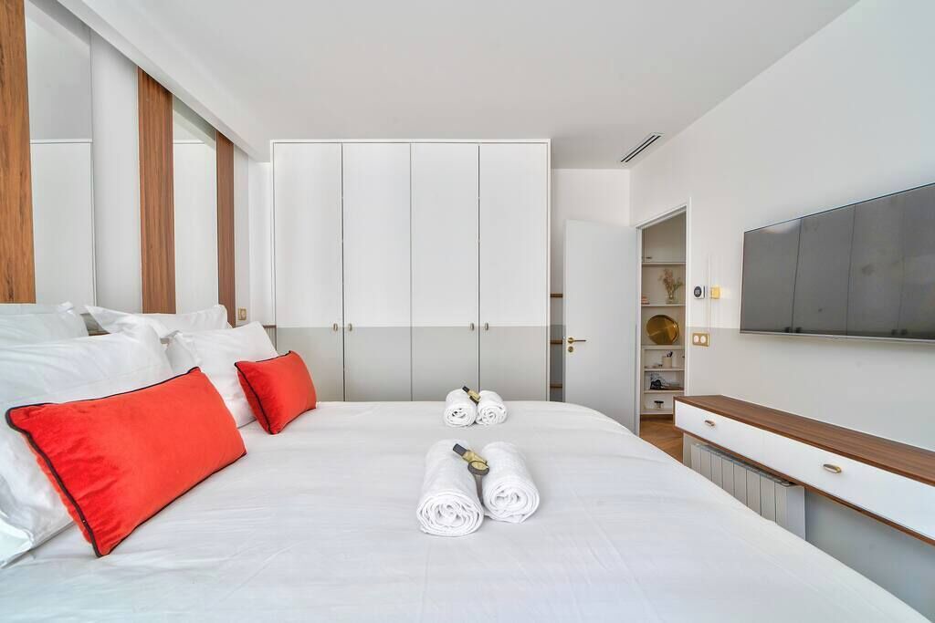 Photo of Others in Quartier du Faubourg-Montmartre