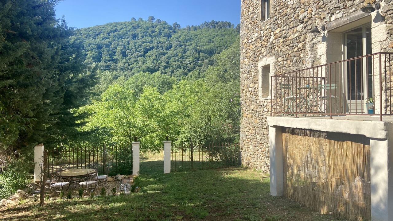 Photo of Outdoor in Meyrannes