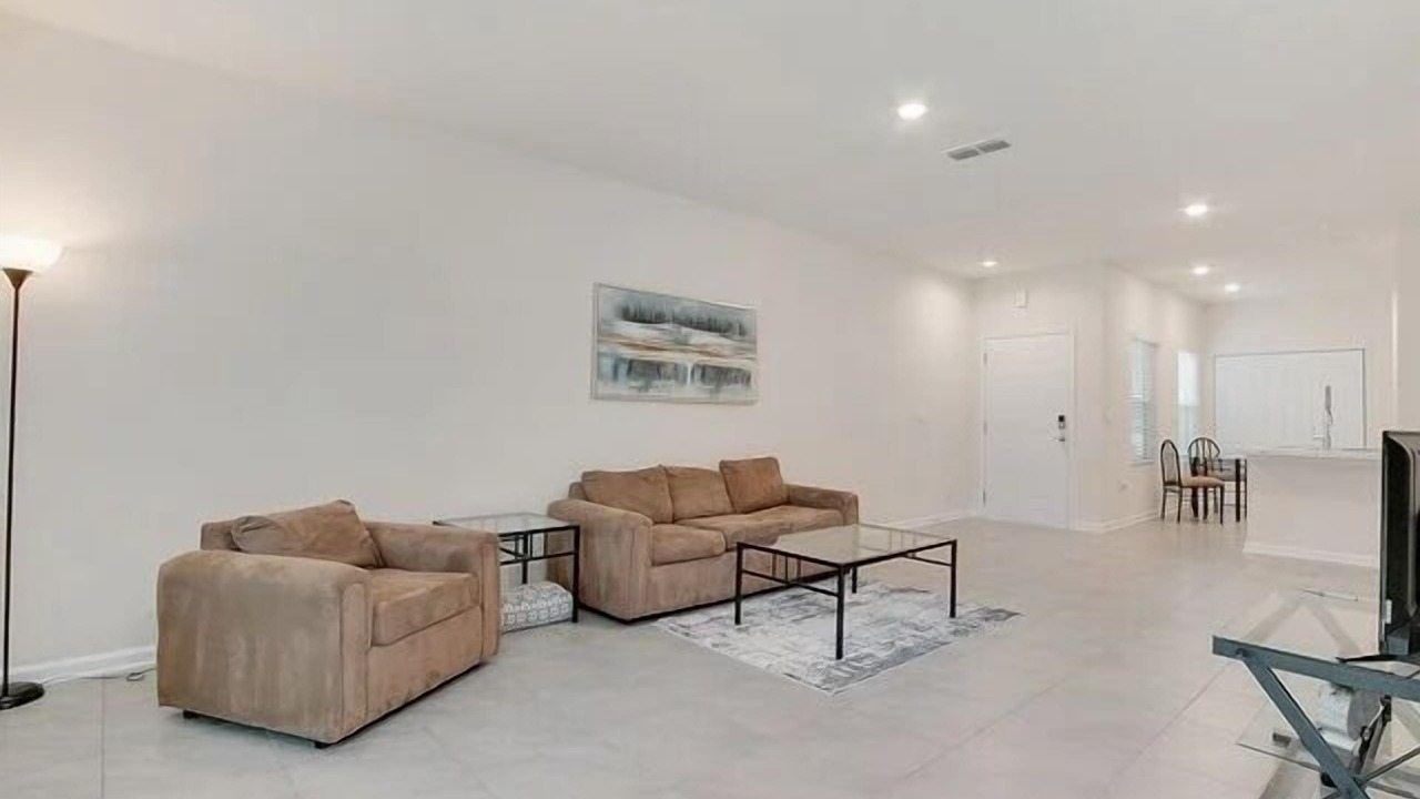 Photo of Bedroom in Baymeadows