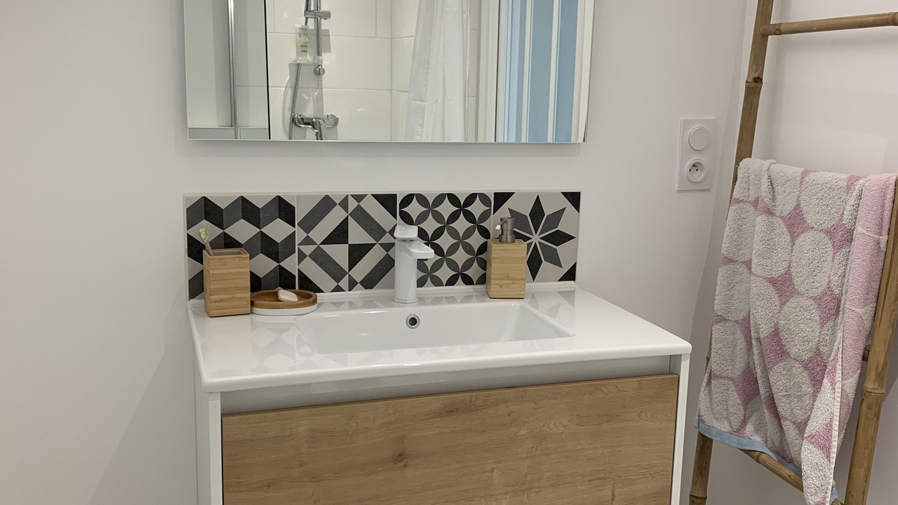 Photo of Bathroom in Combourg
