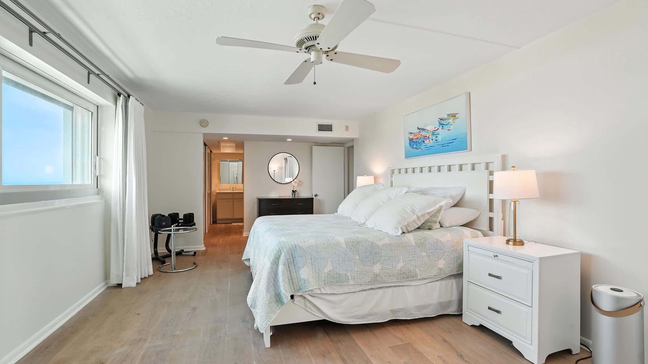 Photo of Bedroom in Park Shore